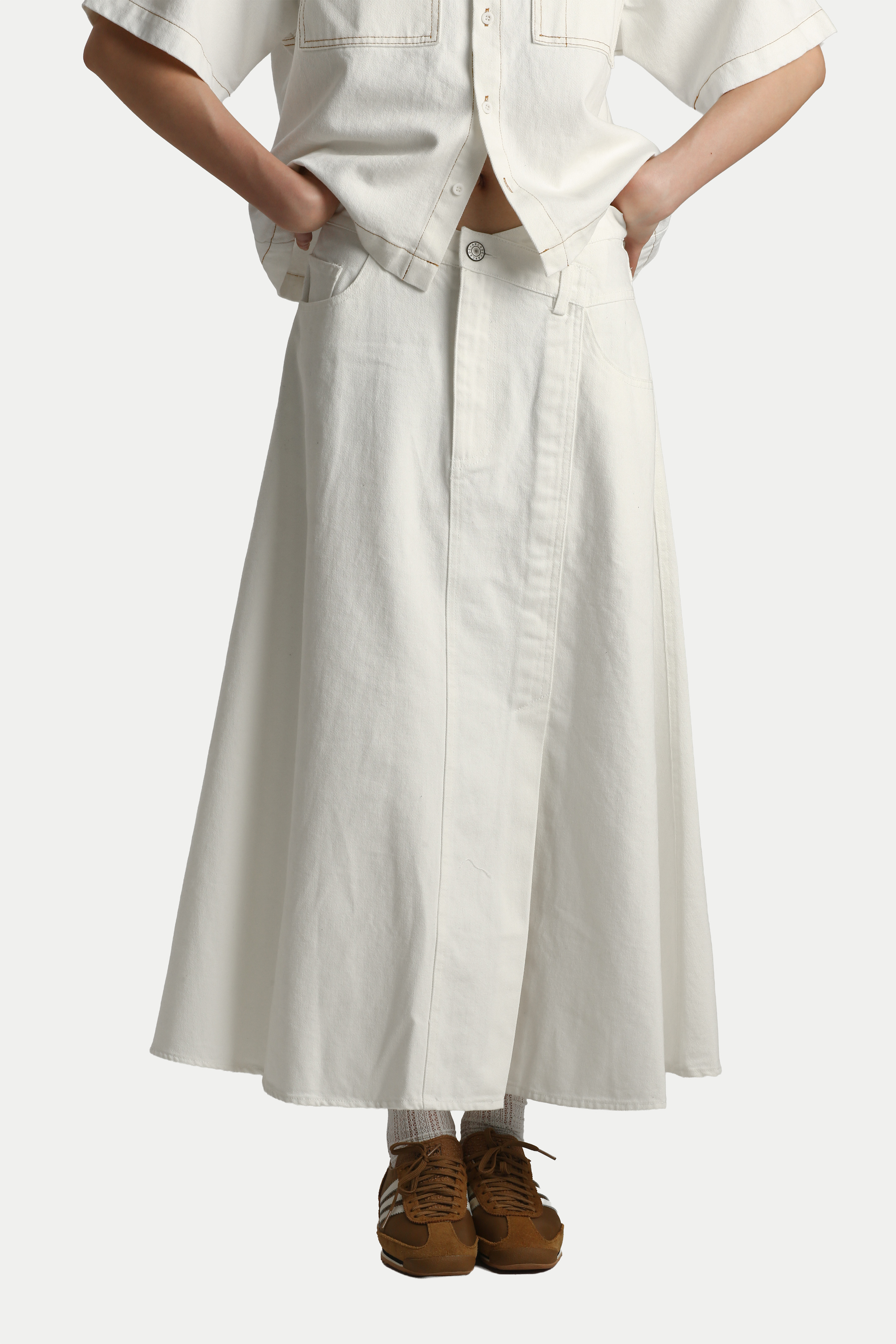 YUME ASYMMETRICAL DENIM SKIRT IN WHITE