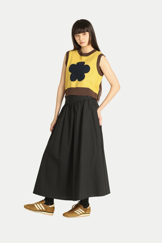 TANSY FLOWER VEST IN DIJON