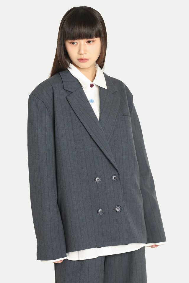 RIETTA OVERSIZED DOUBLE-BREASTED BLAZER IN VINTAGE BLUE STRIPES