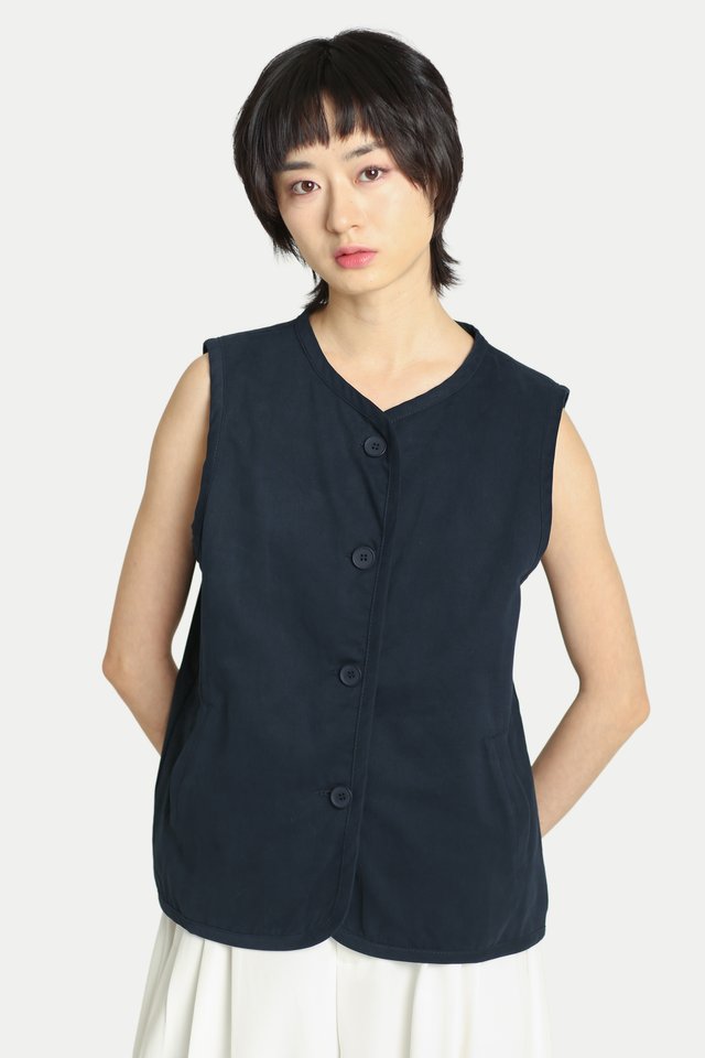 RISA REVERSIBLE BOXY VEST IN NAVY/VINTAGE ROSES