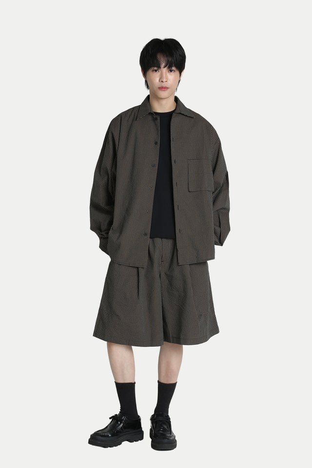 TODO WIDE-FIT GINGHAM SHORTS IN VINEYARD