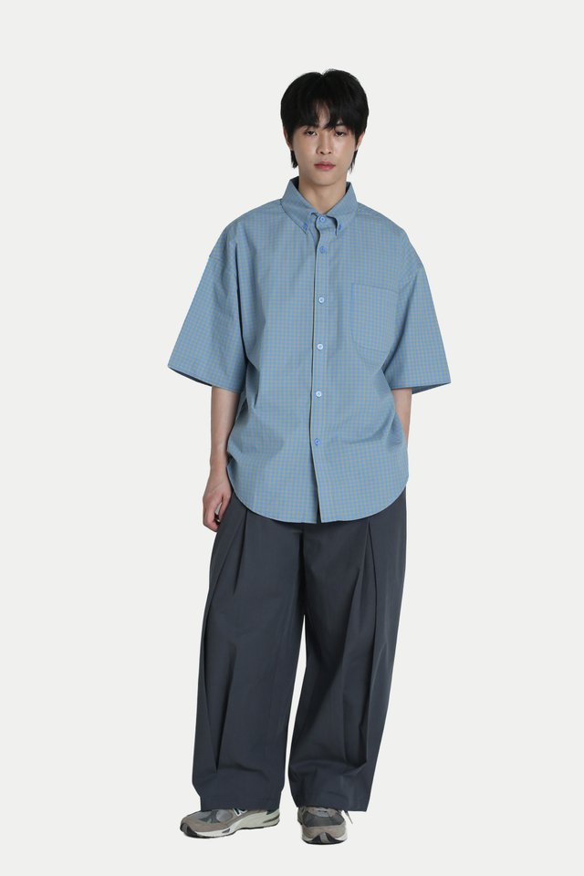 HARRISON BOX PLEAT TROUSERS IN CHARCOAL