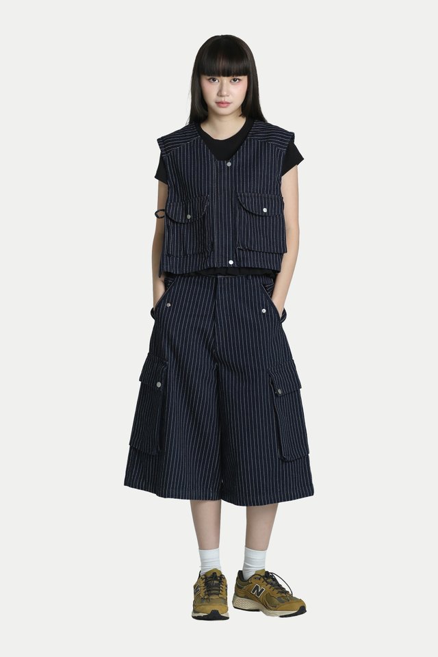 MARLIE CARGO JORTS IN DARK STRIPES