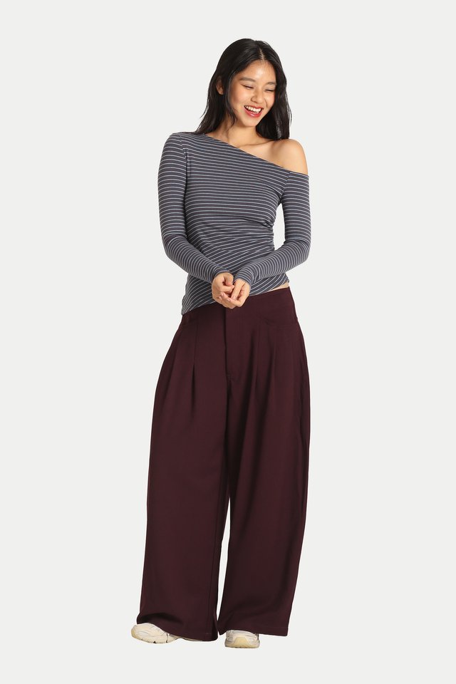 CAYSON SUIT PLEATED CURVED LEG PANTS IN DARK PURPLE