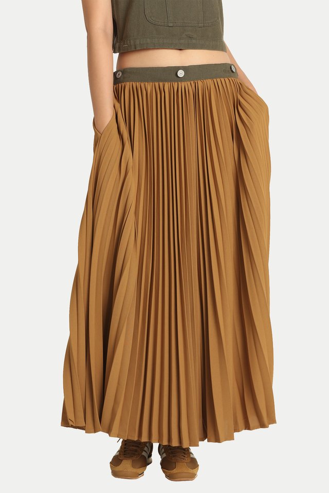 ITSUKI 2-WAY PLEATED WORKER MAXI SKIRT IN SADDLE