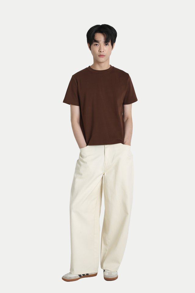 HEDI CROPPED FITTED TEE IN CHOCOLATE