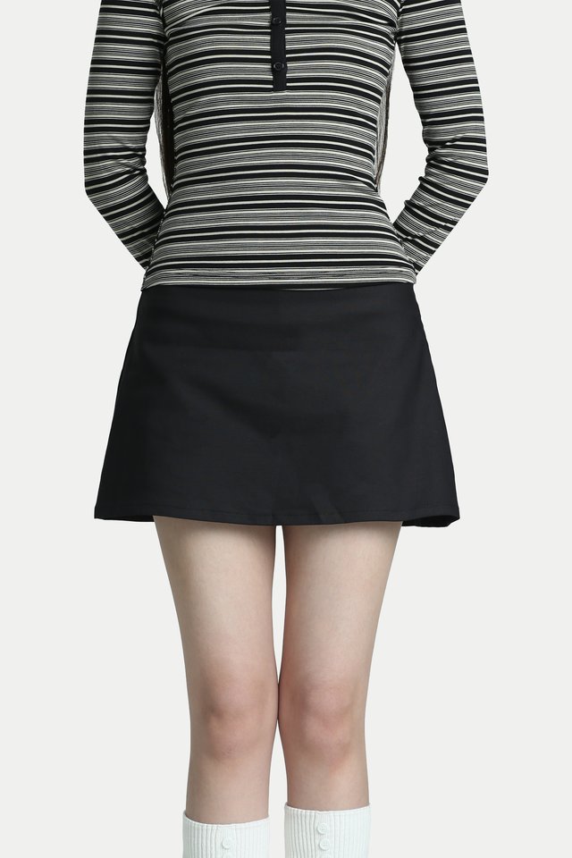 NELLA MID-RISE MINI SKORTS IN BLACK