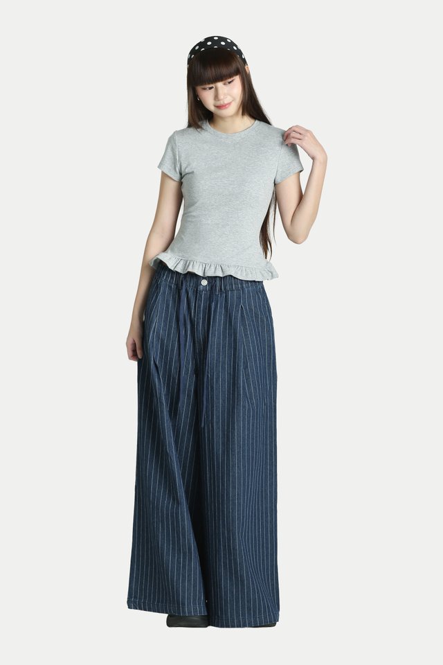 JODIE FRILL HEM BABY TEE IN HEATHER GREY