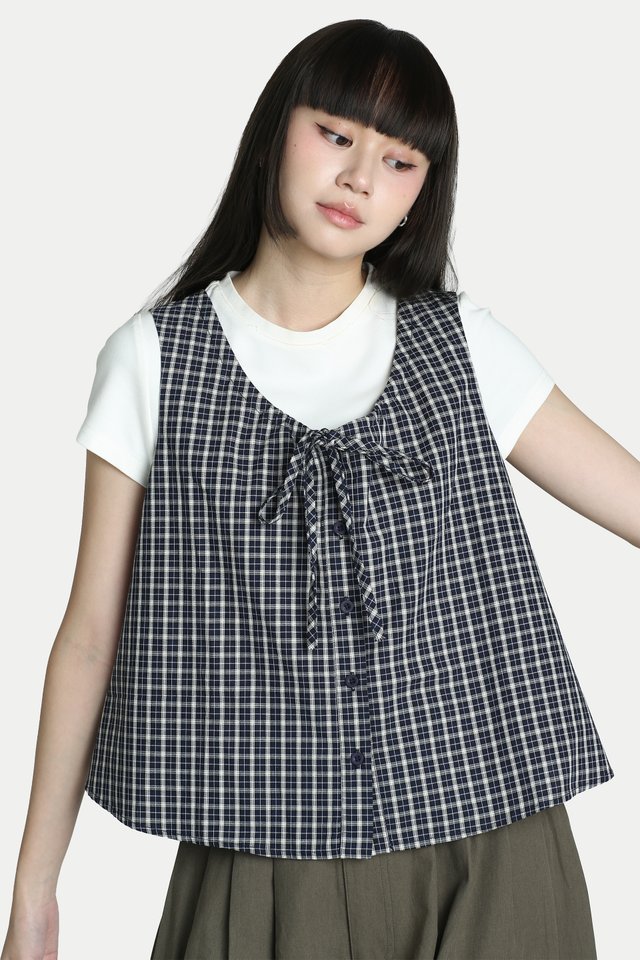 ROCHELLE GATHER FLARE TOP IN NAVY CHECKS