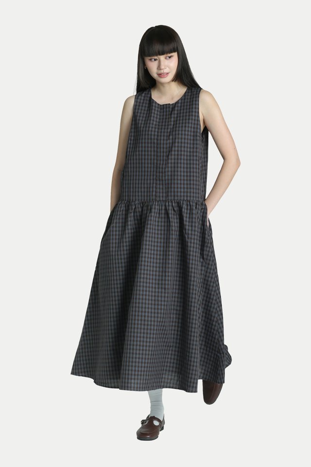 JUNA BOXY OVERSIZED DRESS IN BRUNETTE CHECKS