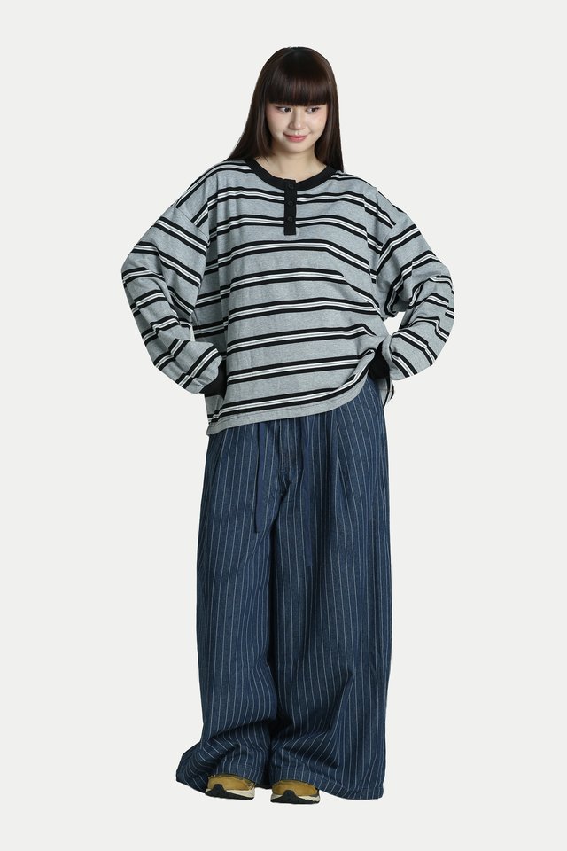 FLO OVERSIZED HENLEY STRIPE PULLOVER IN SMOKE