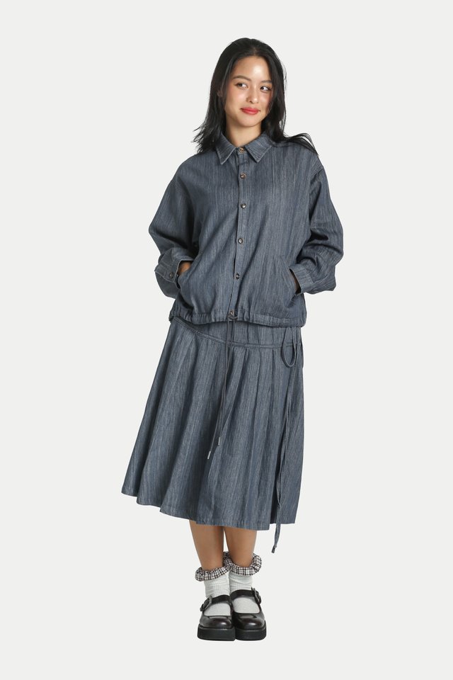 RUKA DRAWSTRING HEM RELAXED SHIRT IN VINTAGE DENIM