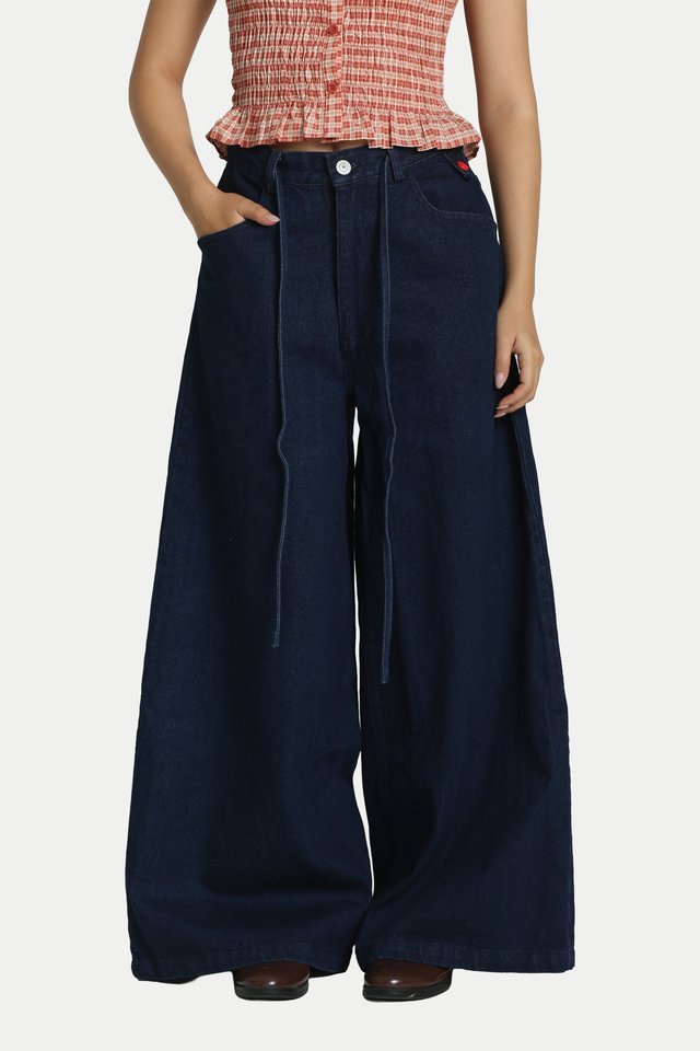 ARCADE X ALIGN KALENA DENIM FLARE JEANS IN DARK WASH