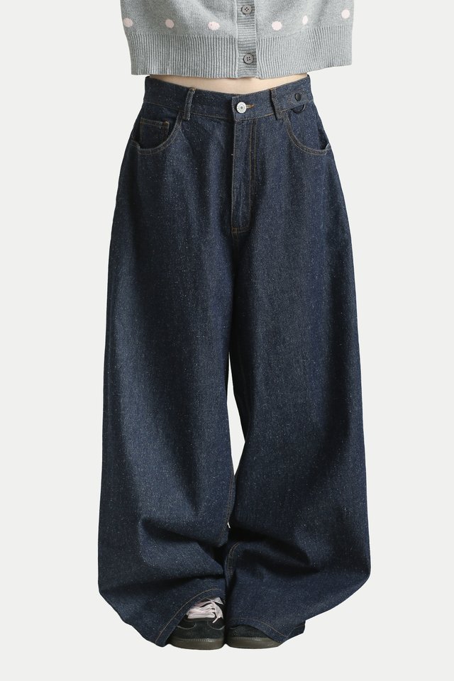 NEVAEH STRAIGHT LEG DENIM JEANS IN DARK SPECKLES