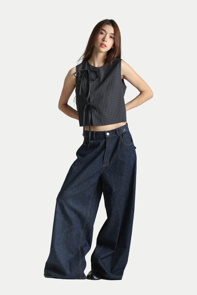 NEVAEH STRAIGHT LEG DENIM JEANS IN DARK SPECKLES