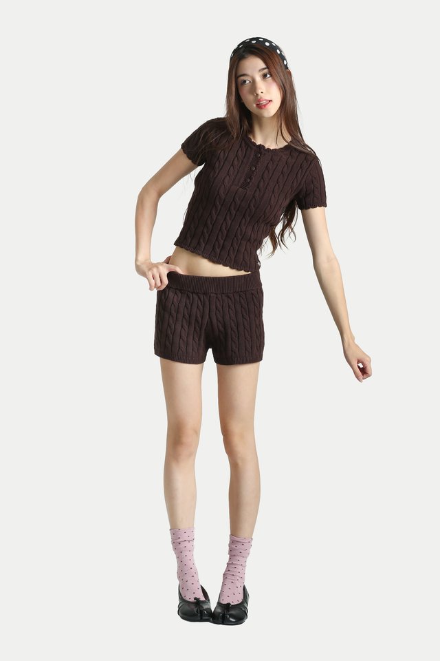 CERISE KNITTED MINI SHORTS IN CHOCOLATE