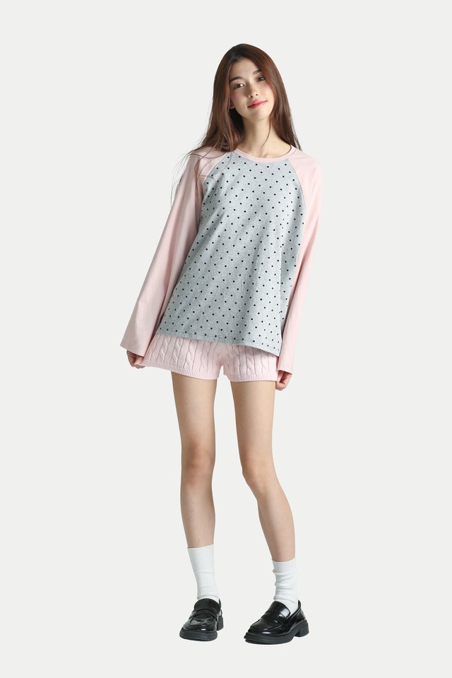DAWN OVERSIZED RAGLAN SLEEVE TOP IN GREY DOTS/PINK