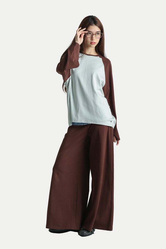 DAWN OVERSIZED RAGLAN SLEEVE TOP IN MINT/CHOCOLATE