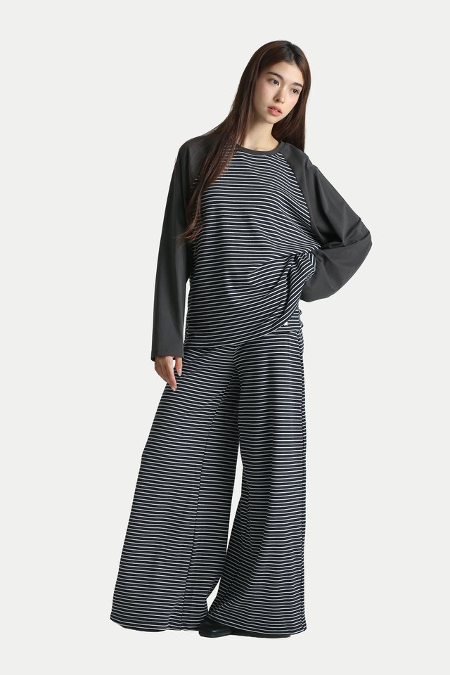 DAWN OVERSIZED RAGLAN SLEEVE TOP IN NAVY STRIPES/CHARCOAL