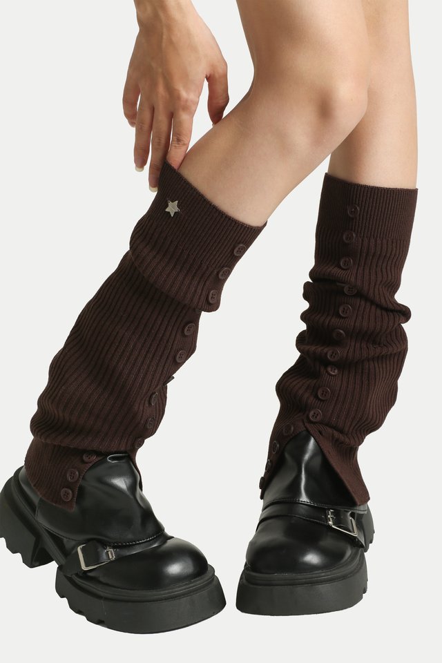 MEL BUTTON LEG WARMERS IN CHOCOLATE