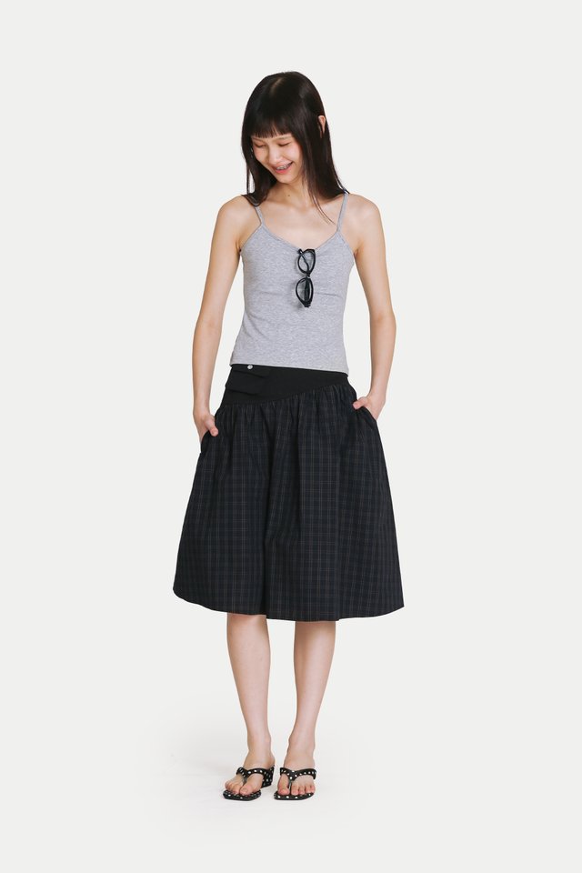 GARDENIA POUCH MIDI SKIRT IN NAVY CHECKS
