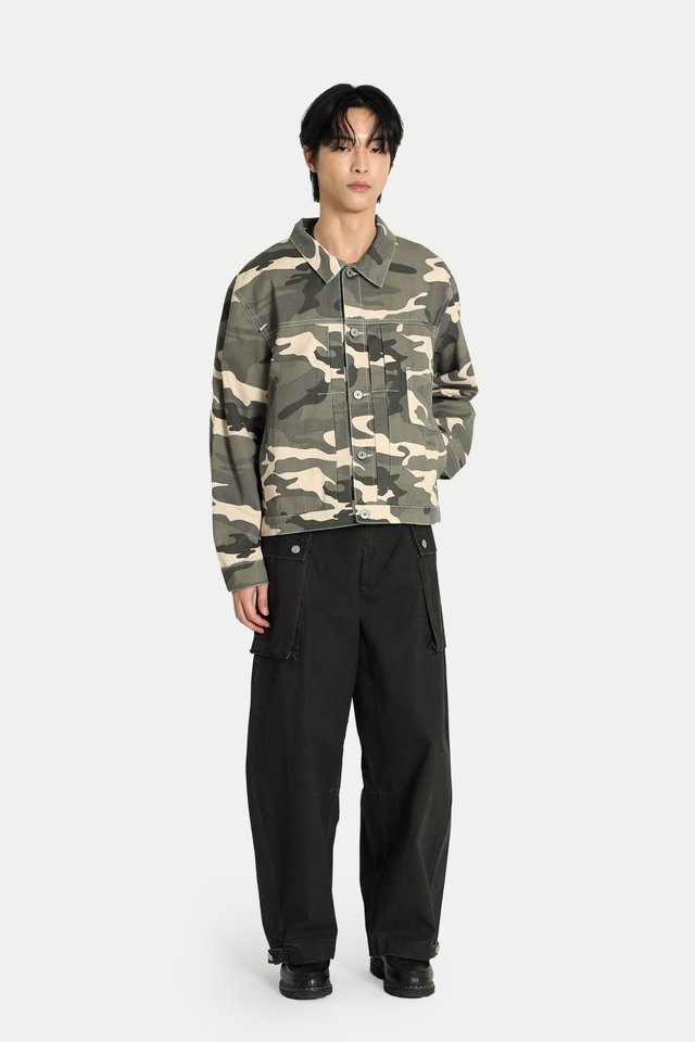 GORDON CAMOUFLAGE TRUCKER JACKET IN DUST