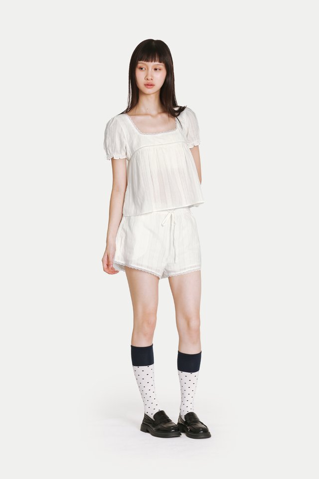 SOFIA MINI SHORTS IN WHITE