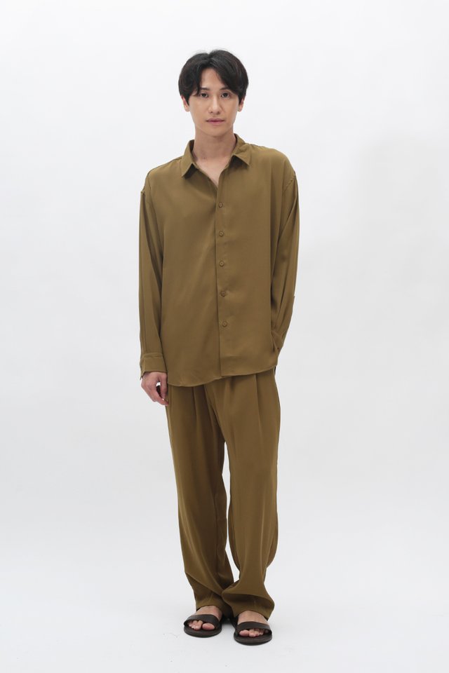 REMY OVERSIZED DRAPE SHIRT IN OLIVE