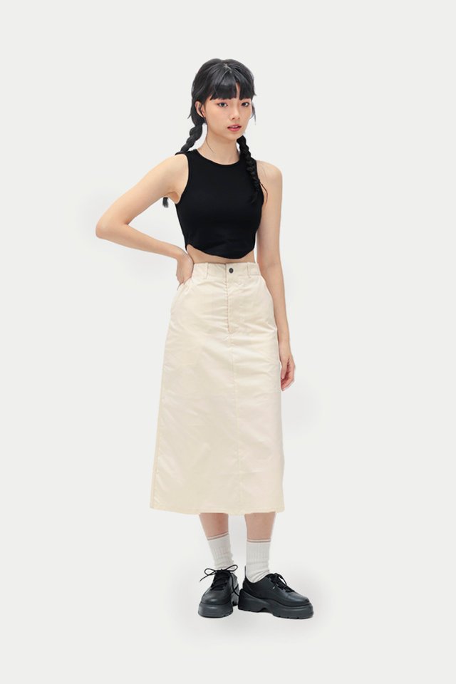 RILEY CONTRAST BUTTON SKIRT IN SEASHELL