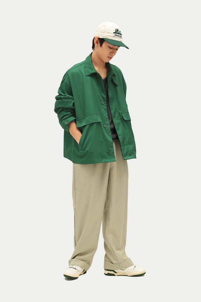 ARCADE X COLLINGOH CROPPED TRENCH IN SHAMROCK GREEN