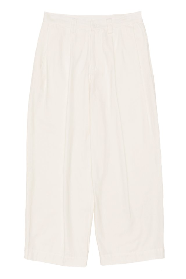 AMBROSE CROPPED BARREL TROUSERS IN WHITE