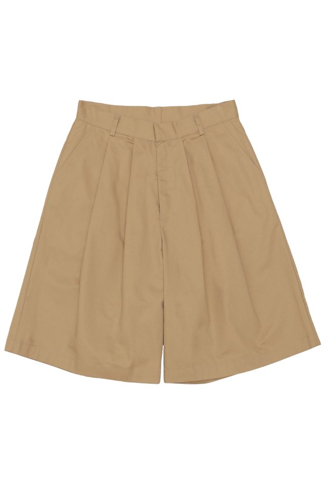 OTIS WIDE-FIT PLEATED SHORTS IN KHAKI