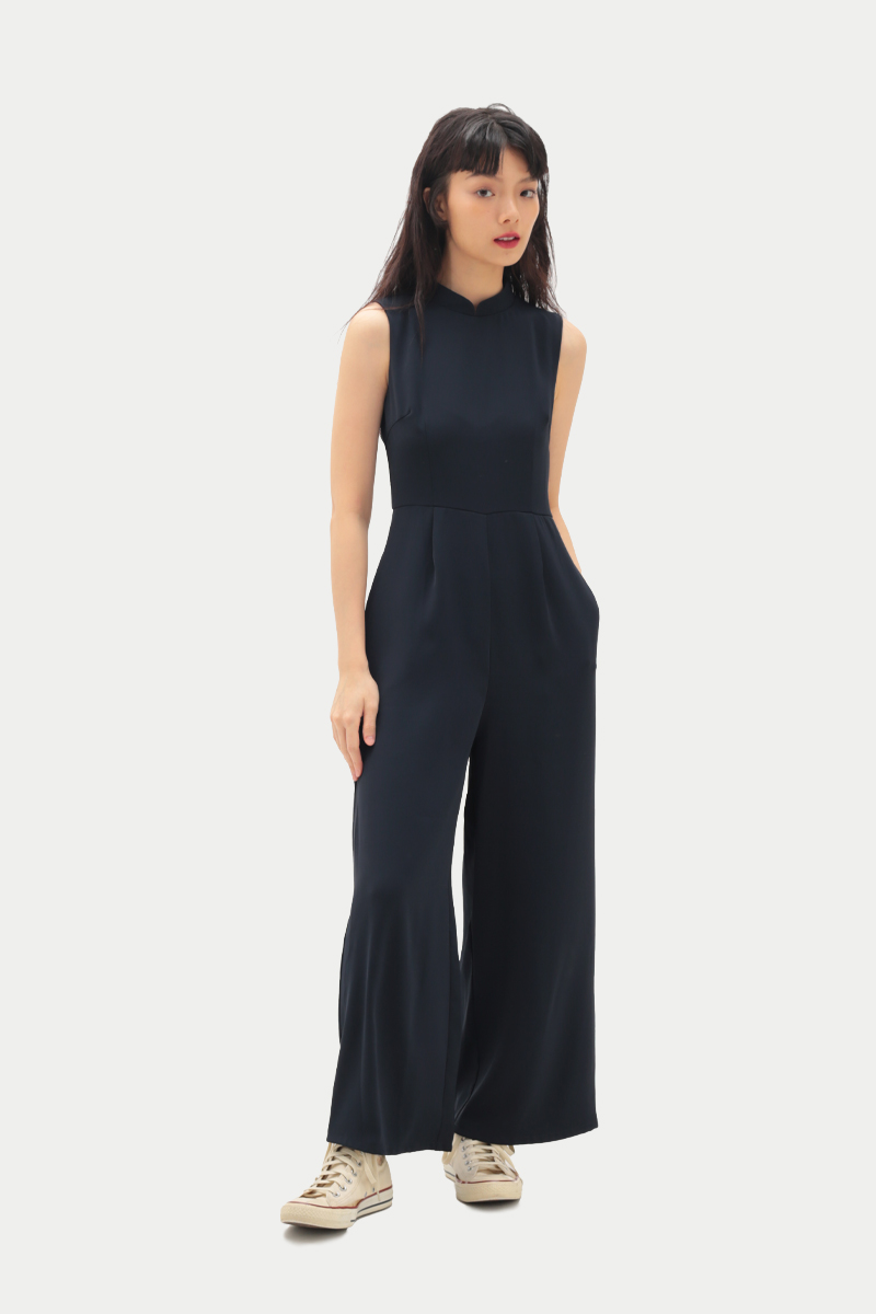 OLLIE MANDARIN COLLAR JUMPSUIT IN NAVY